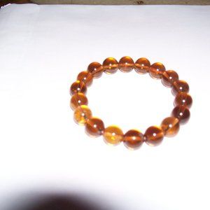 Citrine stretch bracelet.
